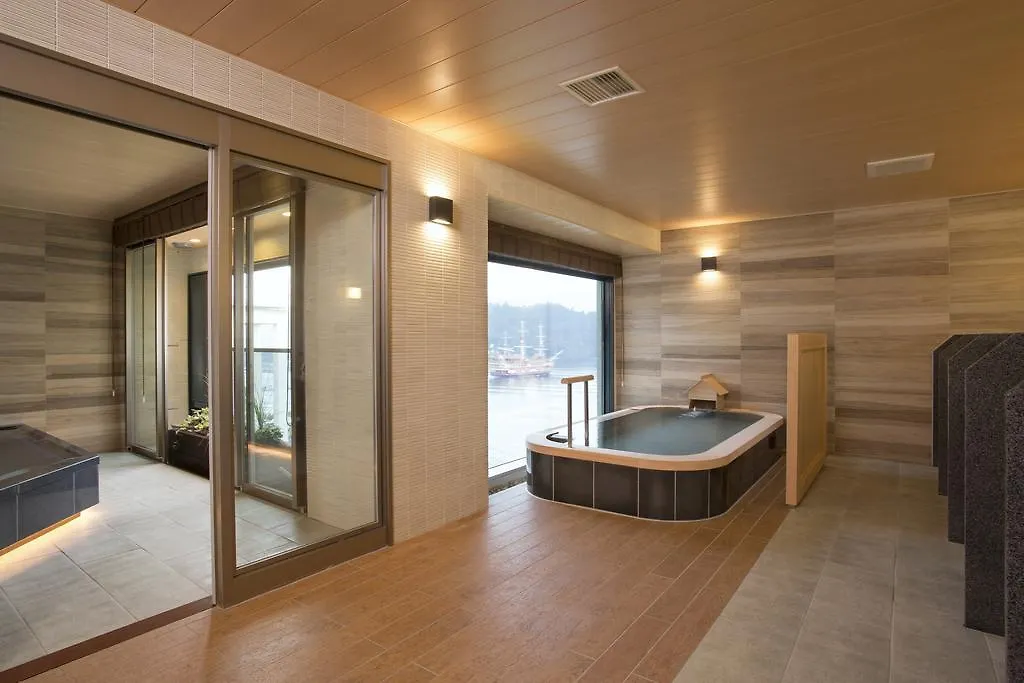 Hakone Hotel 4*,