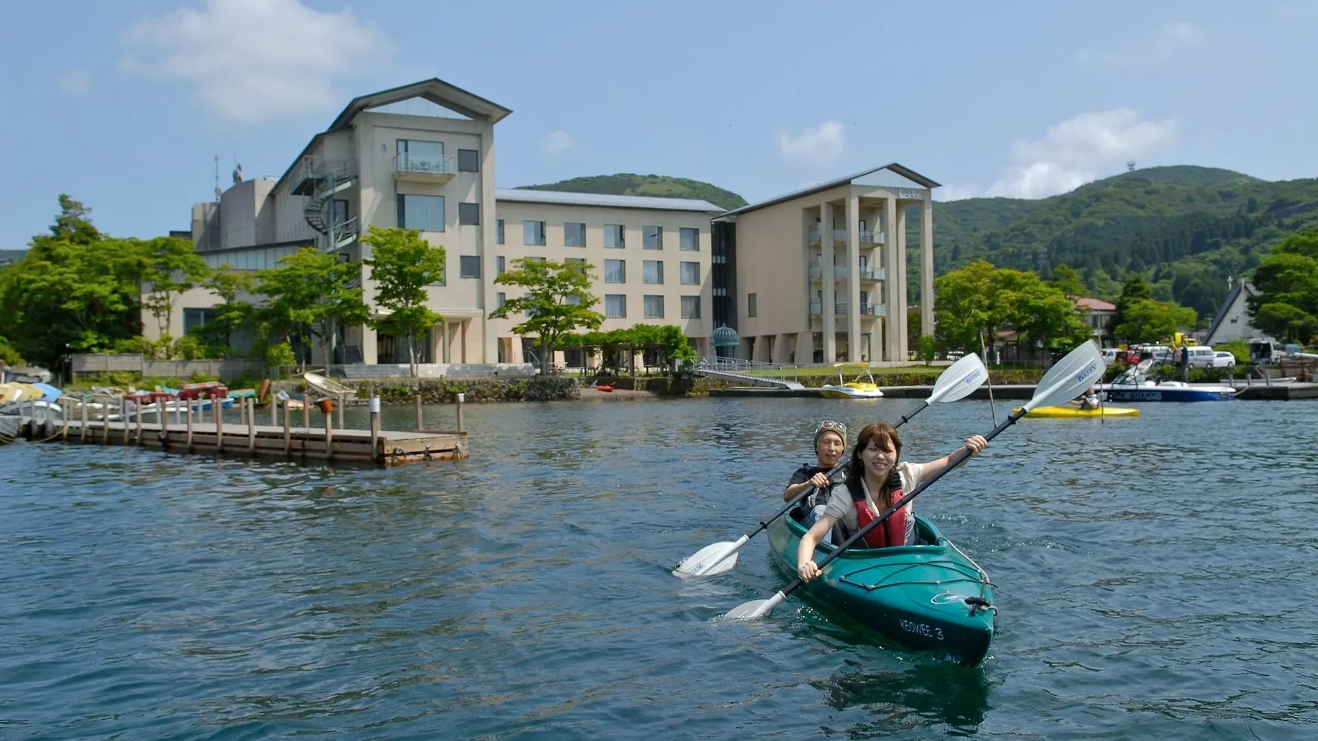Hakone Hotel 4*,